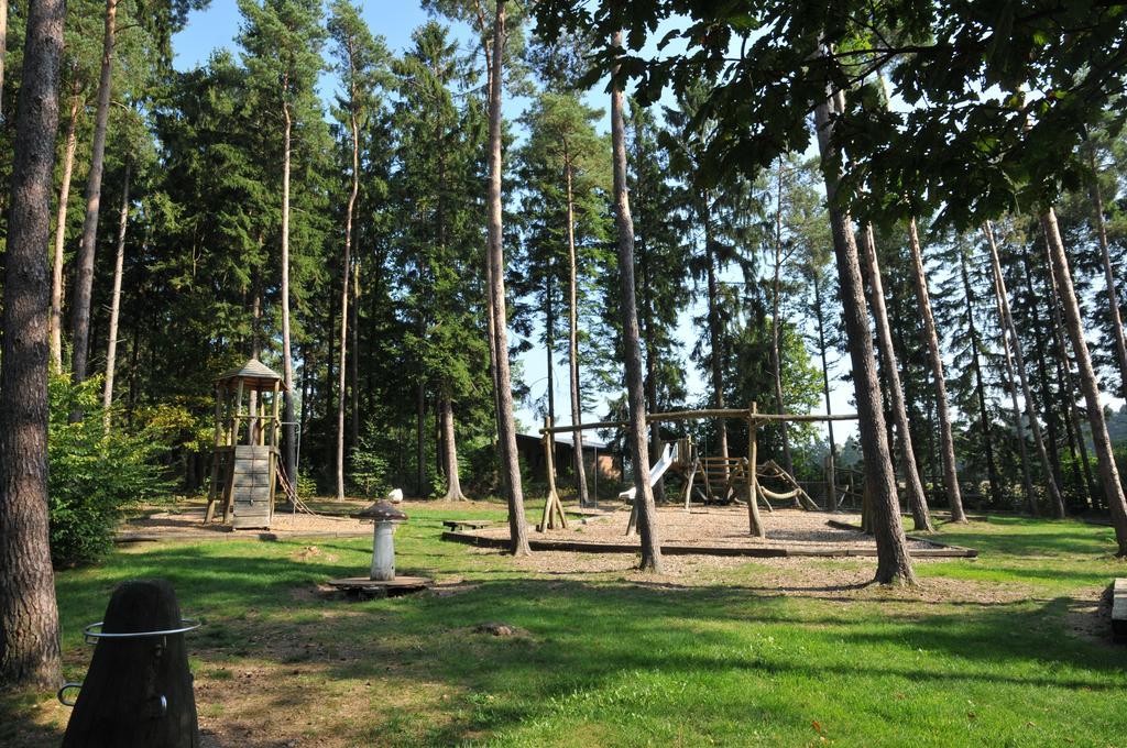 Village De Vacances De Vencimont Вонеше Экстерьер фото